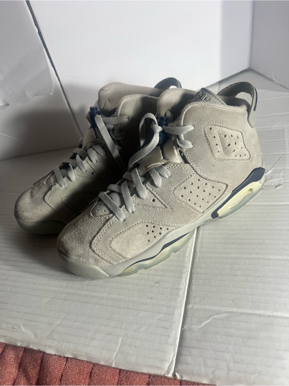 Air Jordan 6 Retro size 6.5 good condition